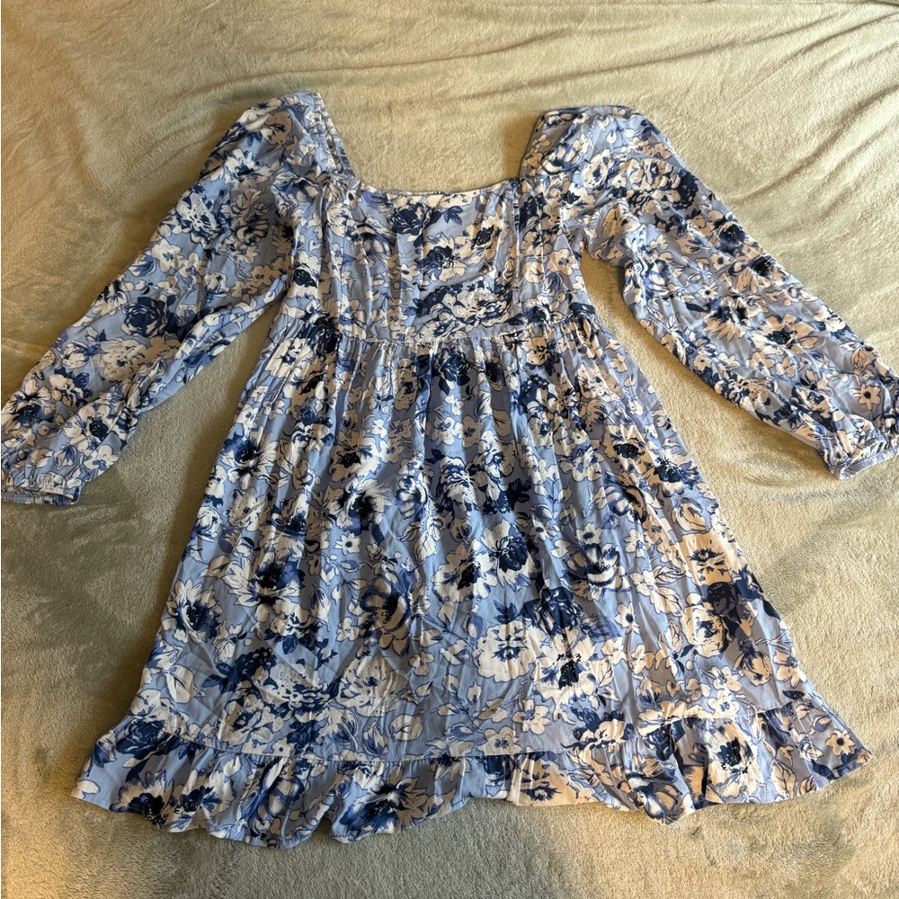 Floral Long Sleeve Dress in Blue and White